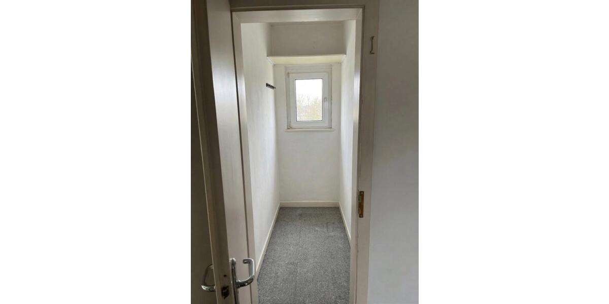 Etagenwohnung Bonn Lannesdorf - 2 Zimmer, 75 m&sup2;, 950&euro; | Angebot:25637297