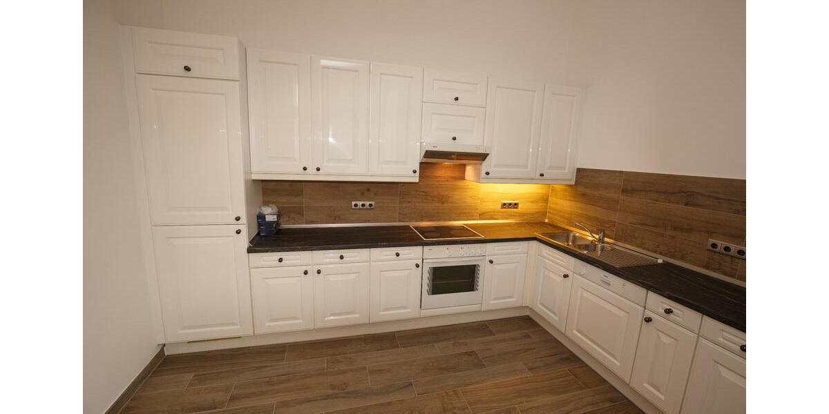 Etagenwohnung Bonn Gronau - 5 Zimmer, 120 m&sup2;, 1.800&euro; | Angebot:26349946