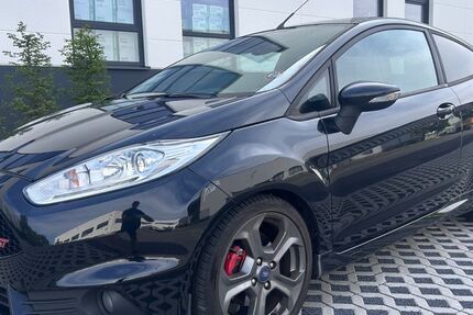 Ford Fiesta 135.000 km 9.900 &euro; Wesseling 50389