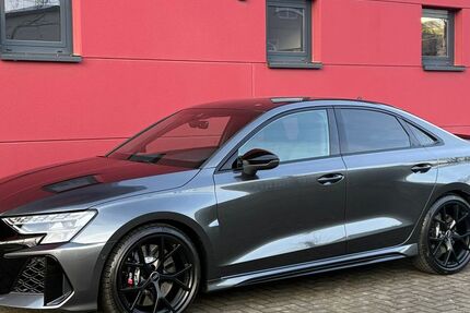 Audi RS3 7.532 km 59.600 &euro; Brühl 50321