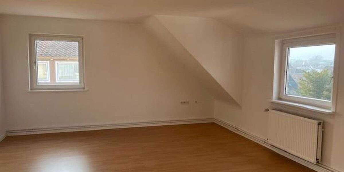 Etagenwohnung Hameln Nordstadt - 3 Zimmer, 81 m&sup2;, 735&euro; | Angebot:25752905