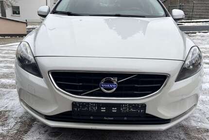 Volvo V40 161.000 km 7.490 &euro; Remagen-Rolandseck 53424