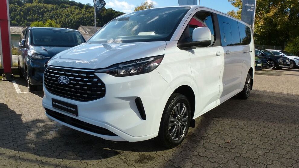 Ford Tourneo Custom 15.980 km 43.450 € Overath 51491