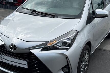 Toyota Yaris 80.744 km 10.990 &euro; Köln 51065