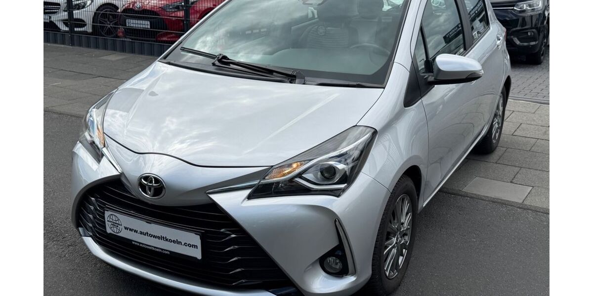 Toyota Yaris 80.744 km 10.990 &euro; Köln 51065
