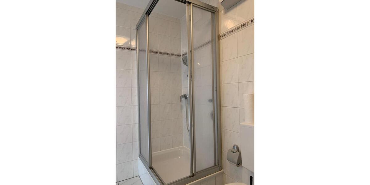 Etagenwohnung Bonn Gielgen - 2 Zimmer, 65 m&sup2;, 820&euro; | Angebot:24691730