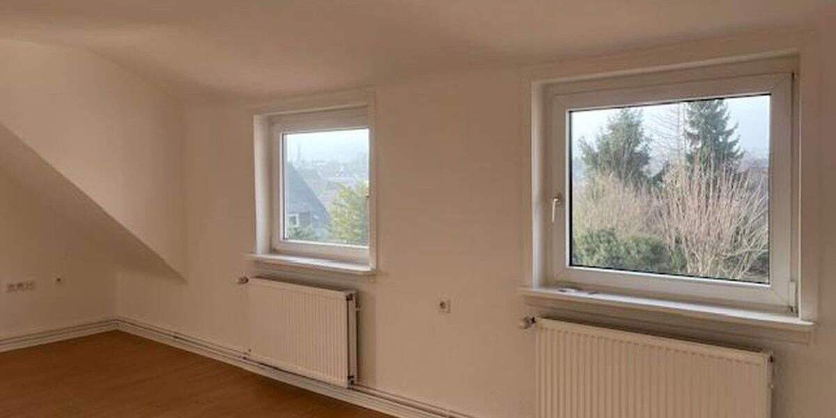 Etagenwohnung Hameln Nordstadt - 3 Zimmer, 81 m&sup2;, 735&euro; | Angebot:25752905