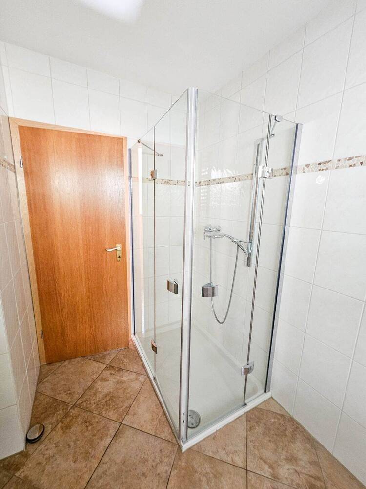 Freistehendes EFH im Bungalowstil in ruhiger Lage von NeustadtWied. 25 Min. Kreuz BNSU, 4 Min. A3