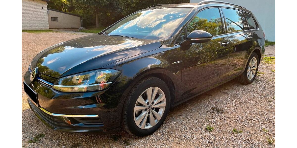 VW Golf 110.000 km 11.800 &euro; Königswinter 53639