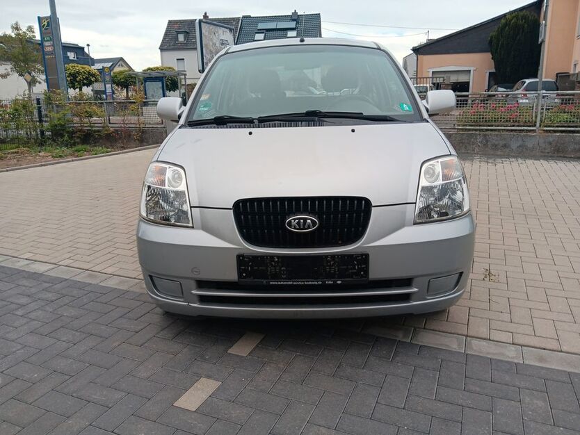 Kia Picanto 111.000 km 1.599 € Kuchenheim 53881