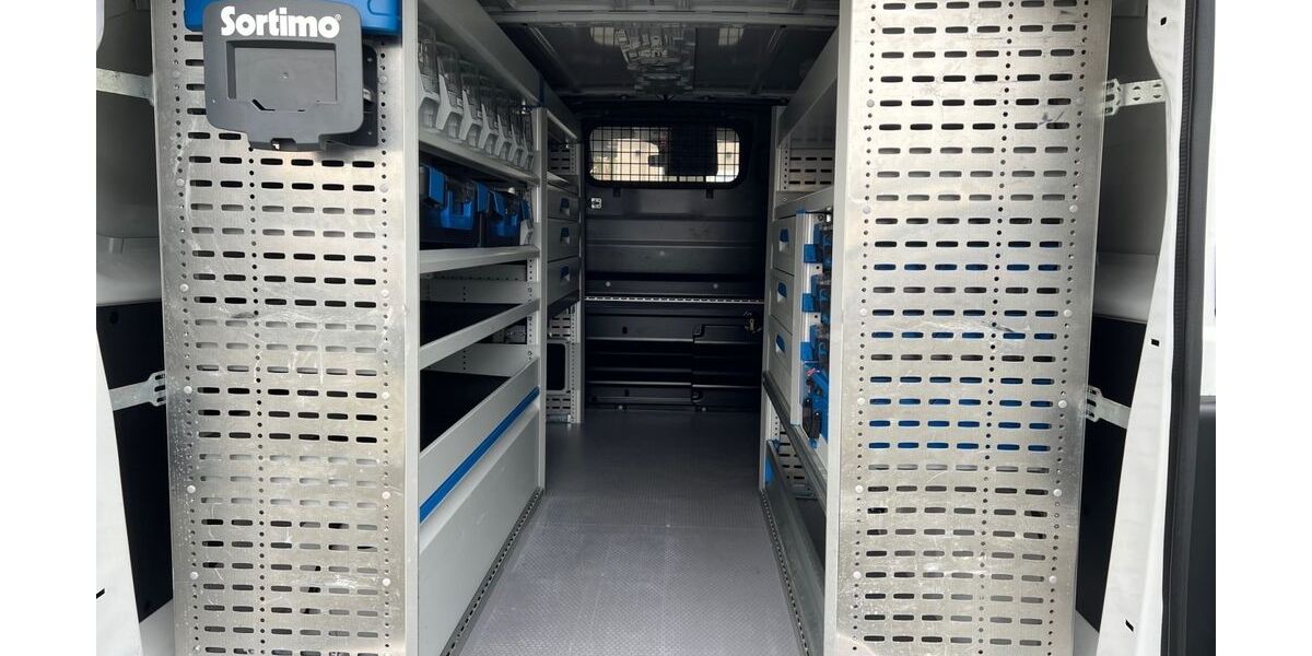 Opel Vivaro 117.770 km 17.900 &euro; Köln-Riehl 50735