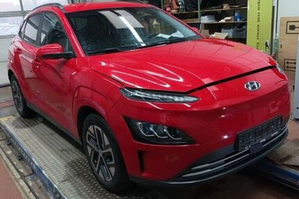 Hyundai KONA 67.928 km 17.000 &euro; Hennef 53773