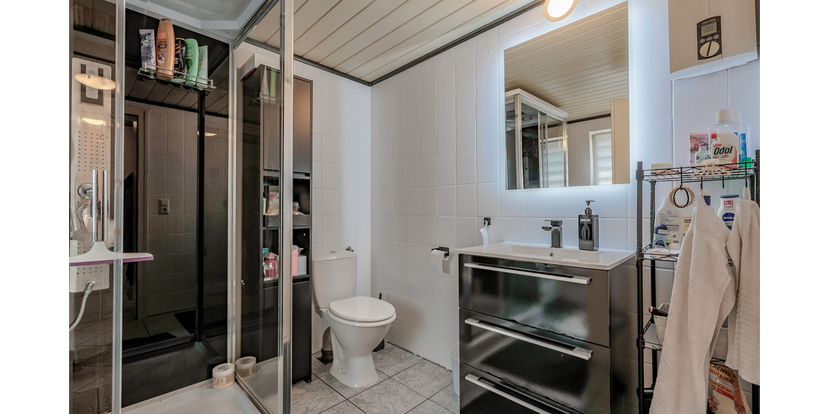 Charme, Geschichte und vielseitige Nutzungsmöglichkeiten – eine besondere Hofanlage - Einfamilienhaus Königswinter Berghausen | Angebot:27211098