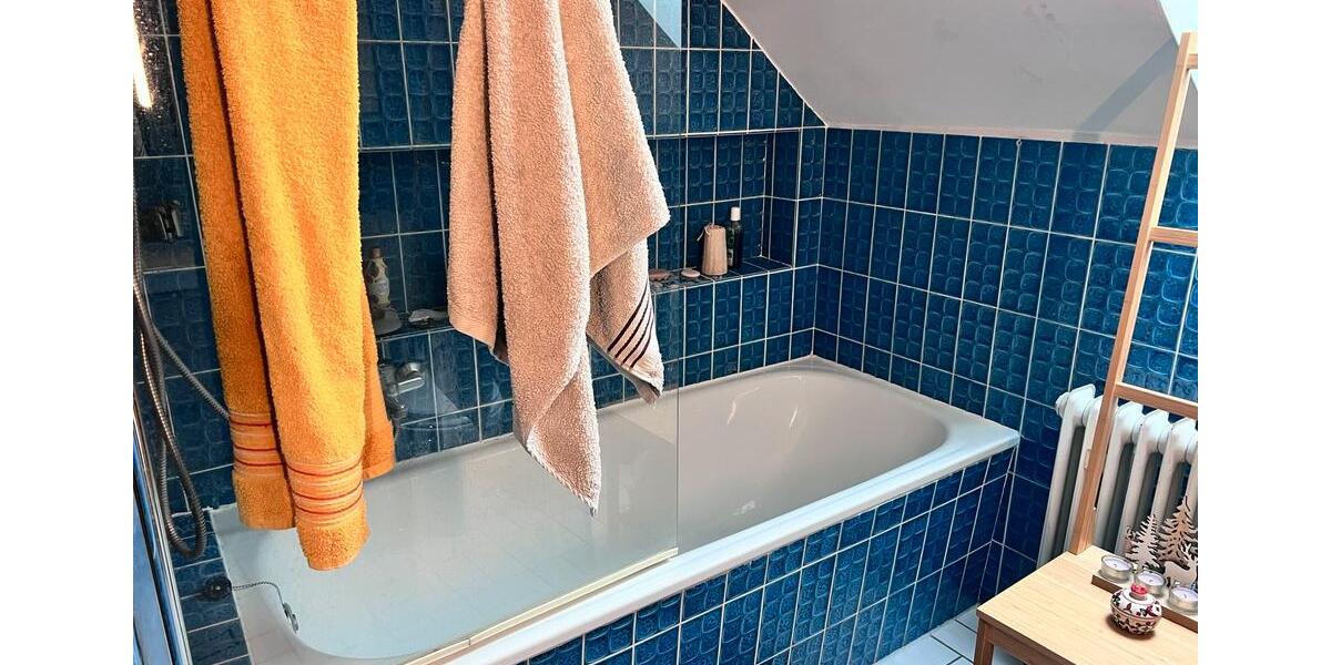 Dachgeschoßwohnung Troisdorf Bergheim - 4 Zimmer, 104 m&sup2;, 1.500&euro; | Angebot:25612942