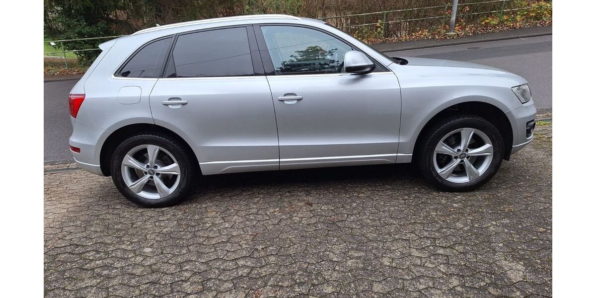 Audi Q5 282.000 km 9.990 &euro; Königswinter 53639