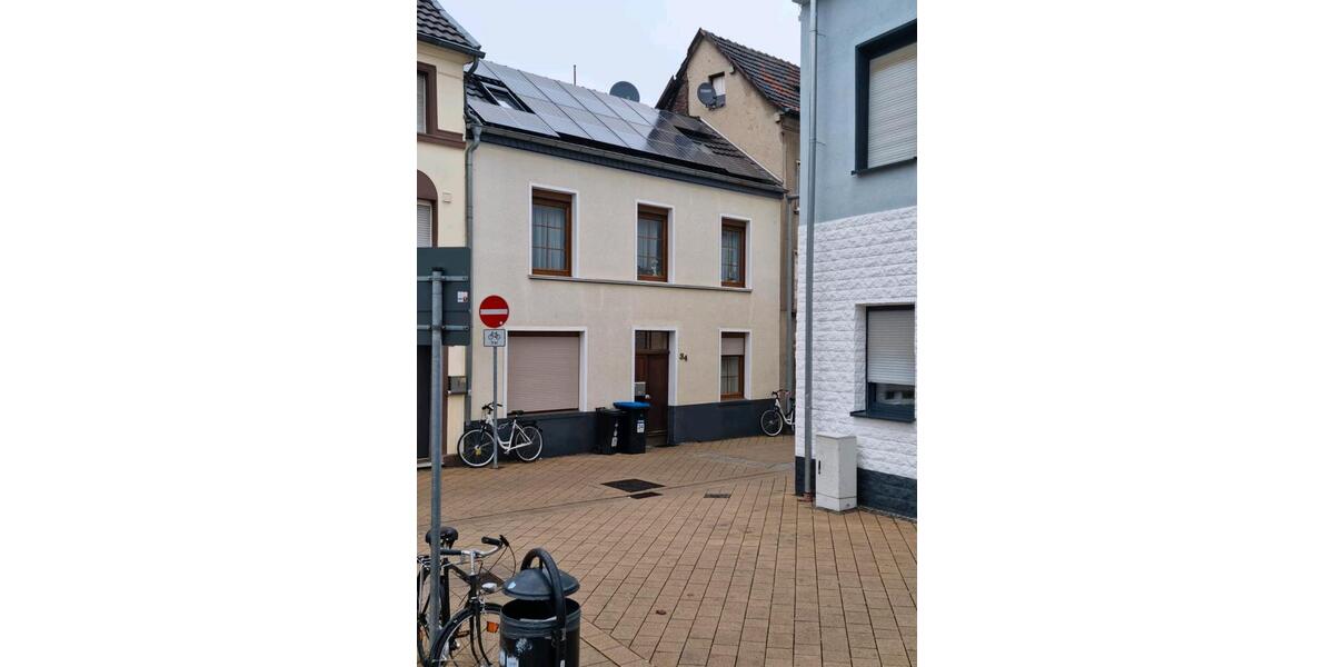 Reihenhaus Euskirchen - 7 Zimmer, 97 m&sup2;, 245.000&euro; | Angebot:26900542