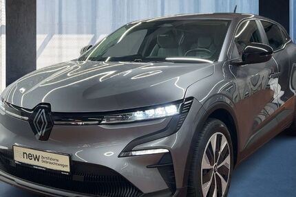 Renault Megane E-TECH 25.815 km 22.711 &euro; Köln 50939