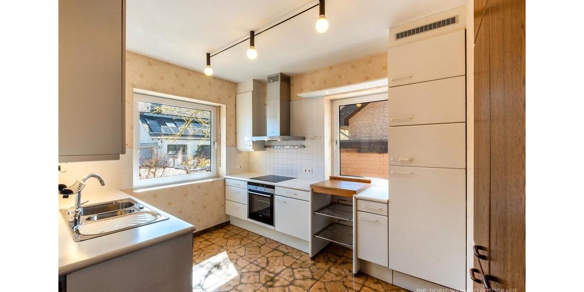 Einfamilienhaus Bonn Gielgen - 7 Zimmer, 195 m&sup2;, 765.000&euro; | Angebot:26341116