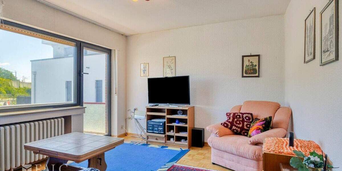 Einfamilienhaus für die junge Familie - Wohnen in bester Lage in Köln Weiden 5 zimmer