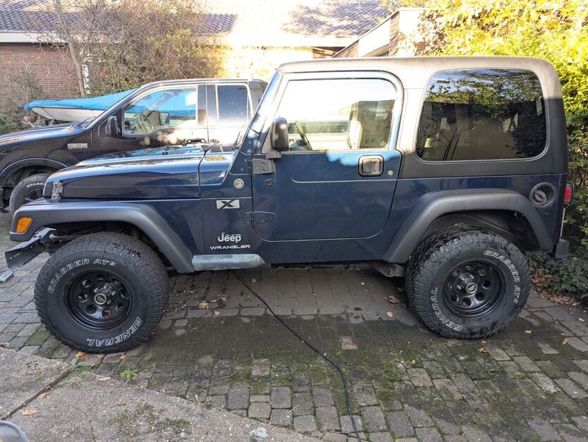 Jeep Wrangler 202.000 km 12.500 € Köln-Porz-Langel 51143