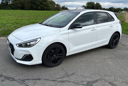Hyundai i30 84.000 km 13.600 € Buchholz 53567