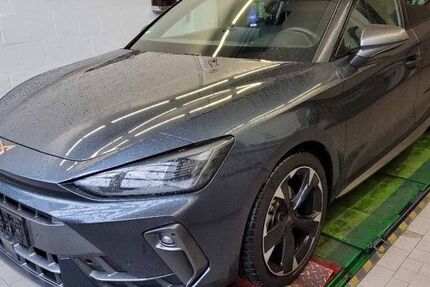 Cupra Leon 17.781 km 28.900 &euro; Hennef 53773