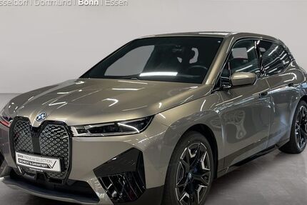 BMW iX 18.916 km 61.999 € Bonn 53119