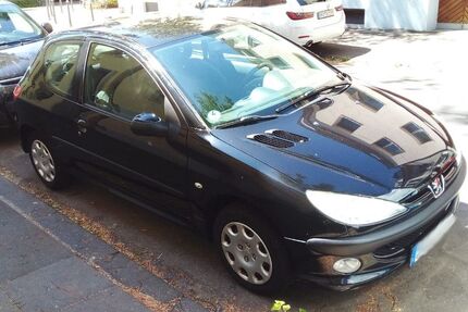 Peugeot 206 225.000 km 1.900 € Bonn 53225