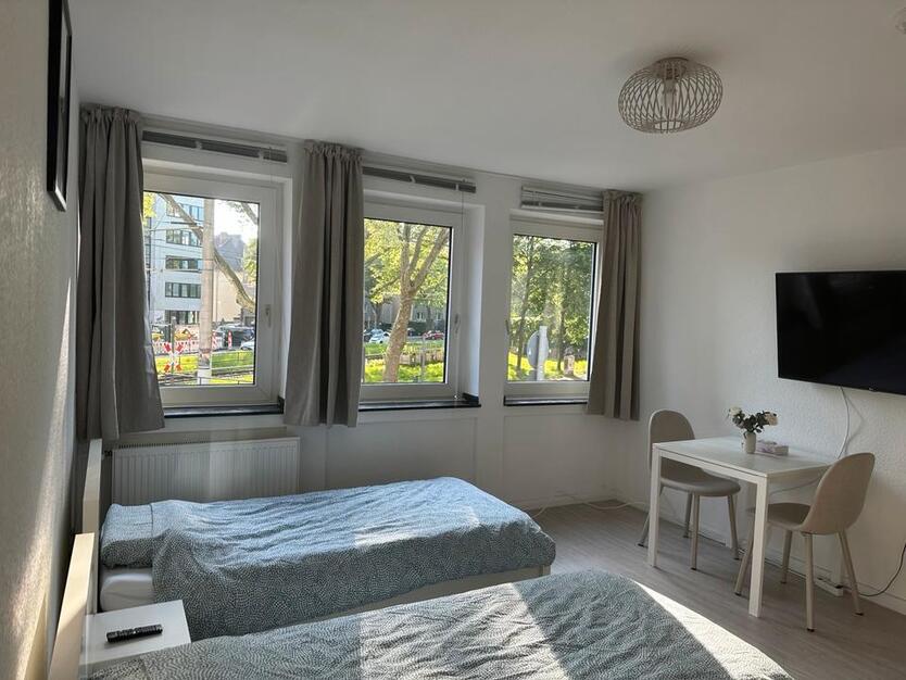 ZWISCHENMIETE [Nur für August 2025] Köln, Innenstadt
