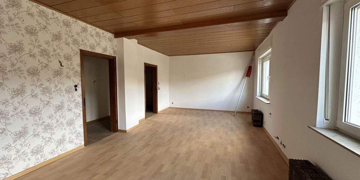 Einfamilienhaus Bad Neuenahr-Ahrweiler / Ahrweiler Ahrweiler - 8 Zimmer, 200 m&sup2;, 345.000&euro; | Angebot:24635776