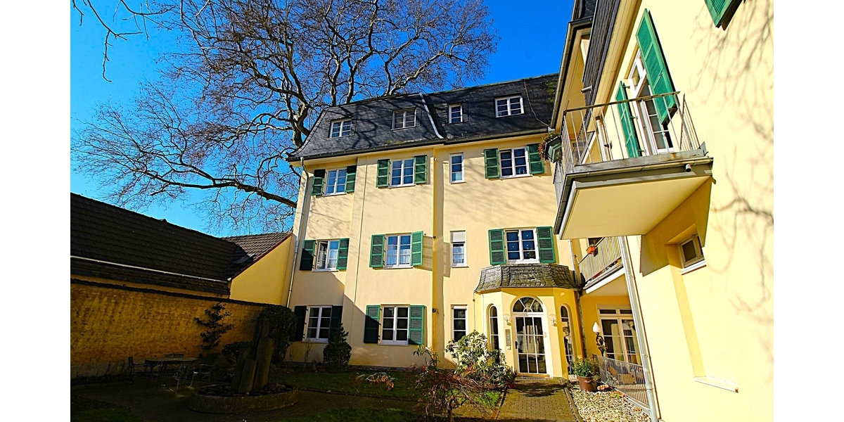 Erste Reihe Rheinblick! Sofort beziehbare zwei Zimmer mit kleinem Balkon, Stellplatz und Garage. TOP - Etagenwohnung Königswinter | Angebot:26948143