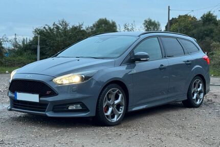 Ford Focus 244.000 km 8.300 € Brühl 50321