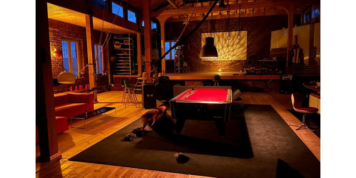 Etagenwohnung Euskirchen Dom-Esch - 2 Zimmer, 300 m&sup2;, 1.800&euro; | Angebot:25874627