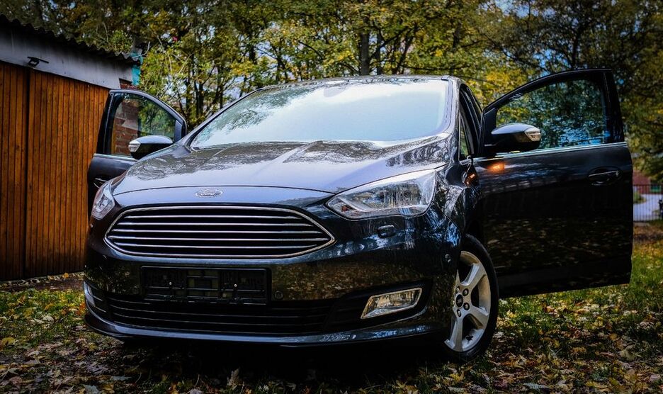 Ford C-Max 98.000 km 11.400 € Köln 51063