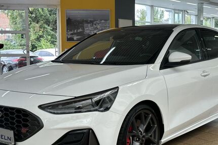 Ford Focus 7.500 km 39.950 € Kerpen 50171