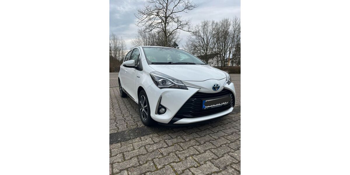 Toyota Yaris 88.500 km 13.850 &euro; Troisdorf 53840