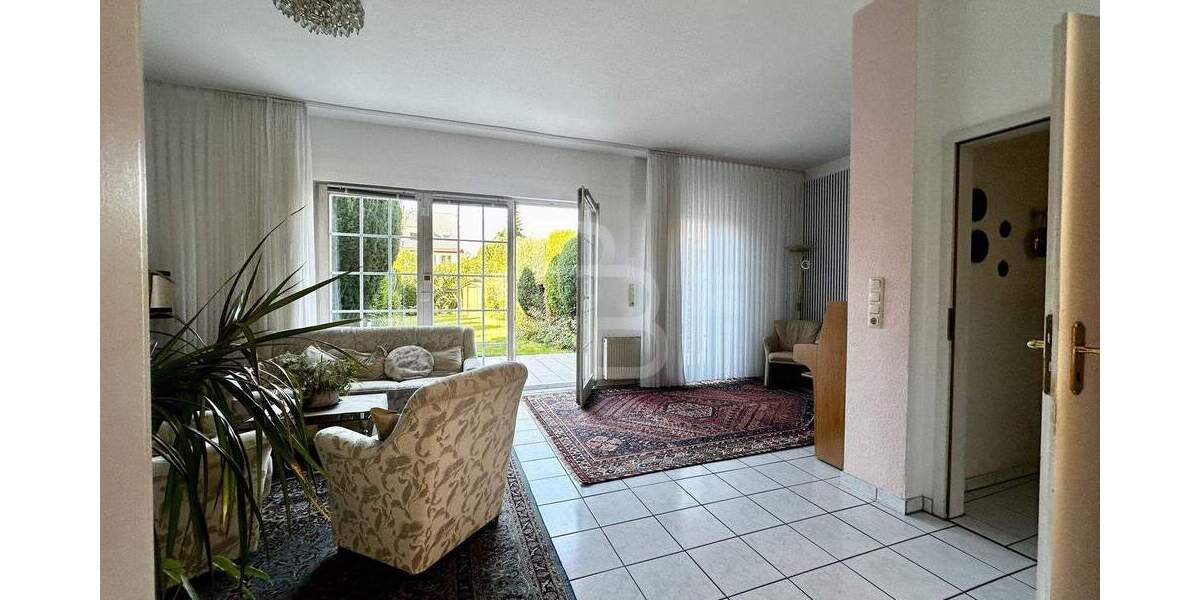 Reihenmittelhaus Köln Mauenheim - 4 Zimmer, 120 m&sup2;, 530.000&euro; | Angebot:25687074