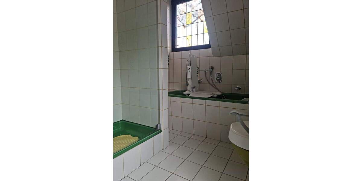 Einfamilienhaus Niederkassel - 7 Zimmer, 373 m&sup2;, 1.600.000&euro; | Angebot:25837714