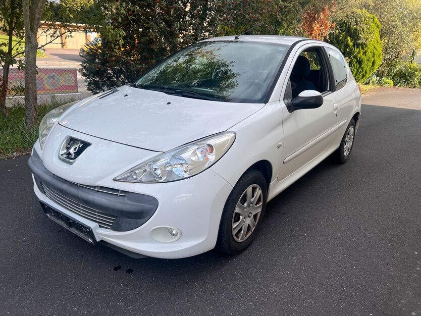 Peugeot 206 72.866 km 2.200 € Bonn 53119