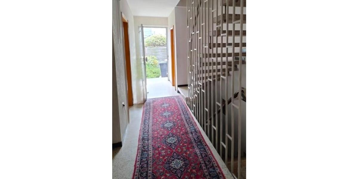 Gute Gelegneheit Großzügig geschnittenes Reihenendhaus mit Balkon, schönem Garten und Garage - Reihenendhaus Köln Godorf | Angebot:23168372