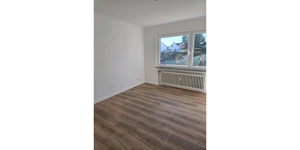 Etagenwohnung Neunkirchen-Seelscheid Seelscheid - 3 Zimmer, 93 m&sup2;, 900&euro; | Angebot:25343056