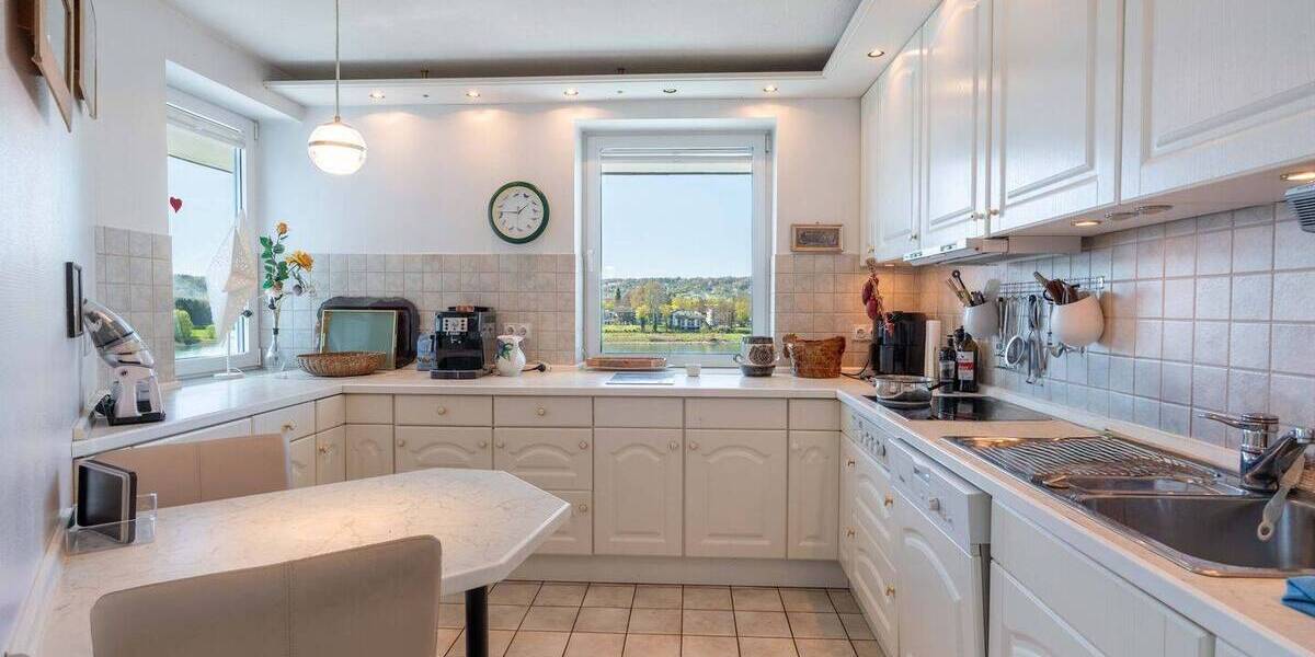 Etagenwohnung Königswinter - 3 Zimmer, 162 m&sup2;, 648.000&euro; | Angebot:26127594