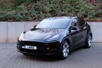 Tesla Model Y 29.493 km 40.680 &euro; Köln 50996
