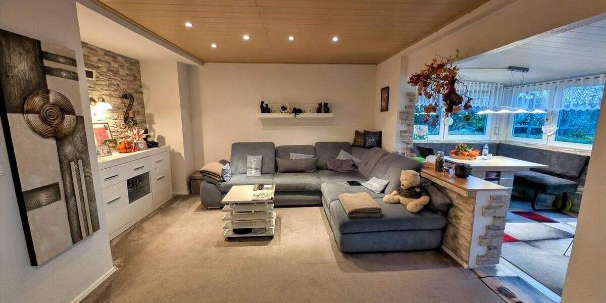 Ein- Zweifamilienhaus bzw. Mehrgenerationen in schöner Lage von Frechen 4 zimmer