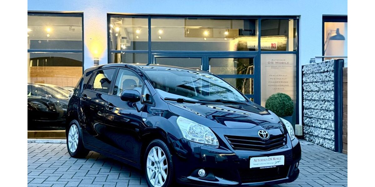 Toyota Verso 166.000 km 6.999 &euro; Alfter / Bonn 53347