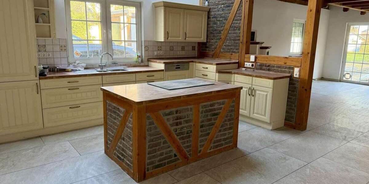 Etagenwohnung Euskirchen Dom-Esch - 2 Zimmer, 98 m&sup2;, 1.172&euro; | Angebot:26553120