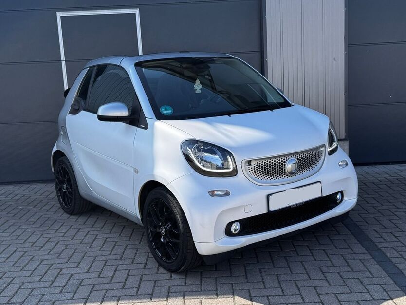 Smart ForTwo 179.000 km 7.499 € Siegburg 53721