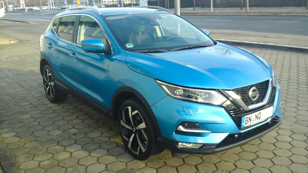 Nissan Qashqai 122.840 km 10.699 &euro; Bonn 53125