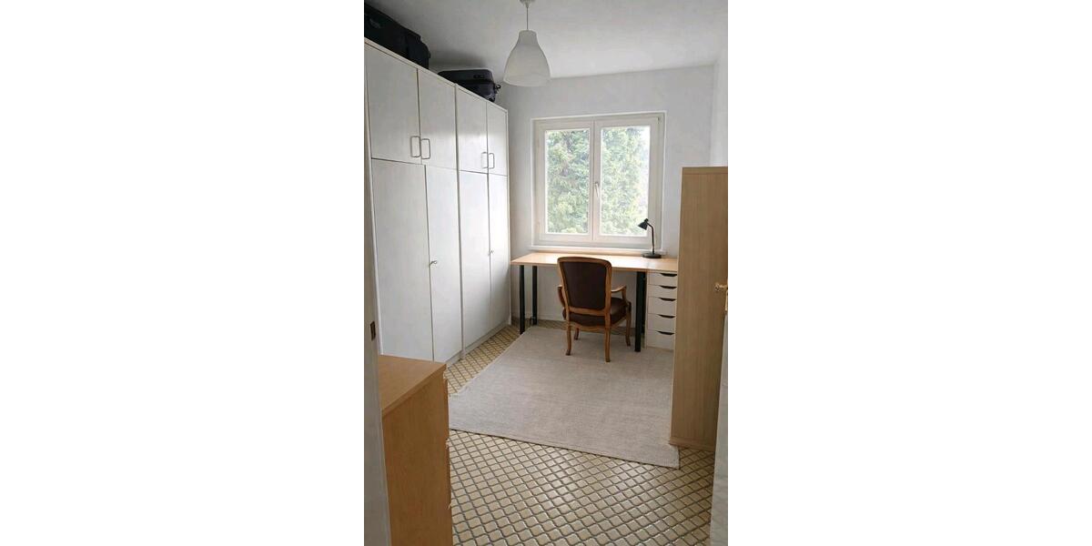 Etagenwohnung Bonn Dottendorf - 4 Zimmer, 65 m&sup2;, 1.070&euro; | Angebot:25824077
