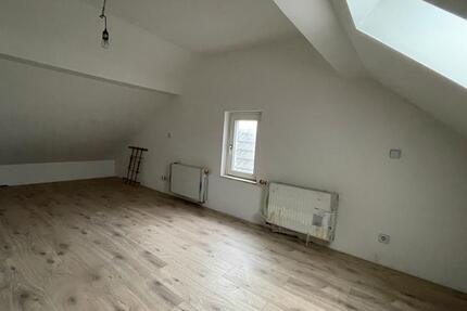 Haus Frechen - 3 Zimmer, 80 m&sup2;, 1.600&euro; | Angebot:24272265